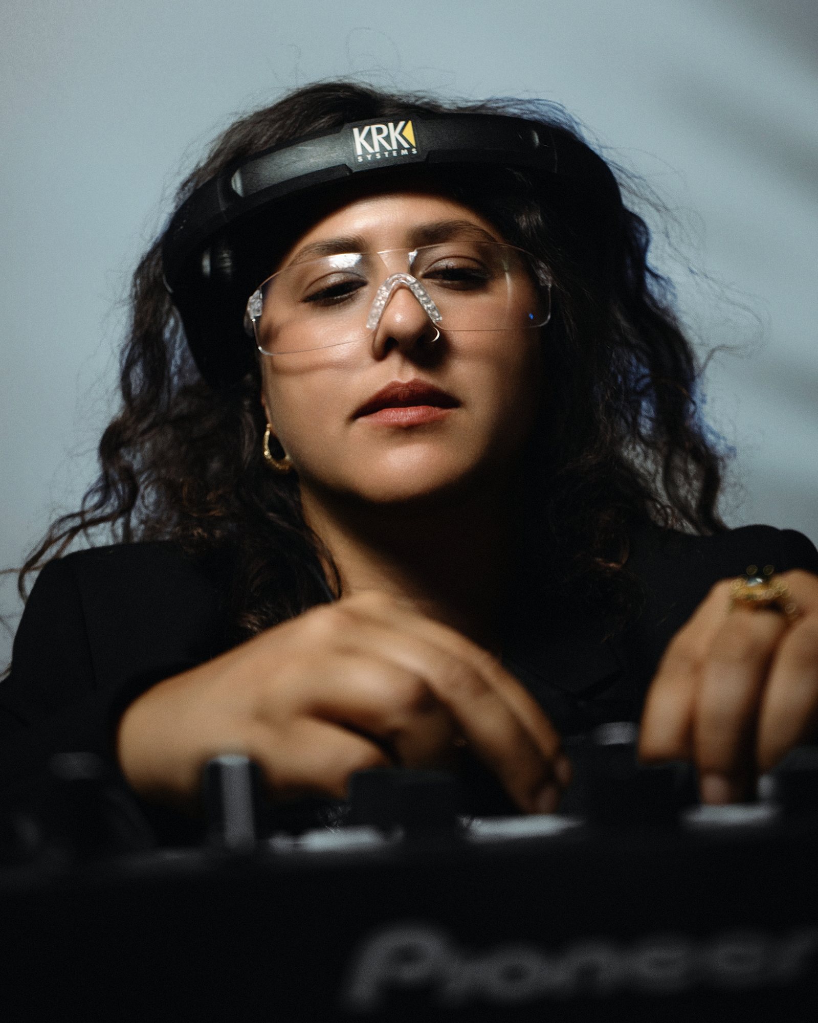 May DJ — Artista · DJ · Sesión
